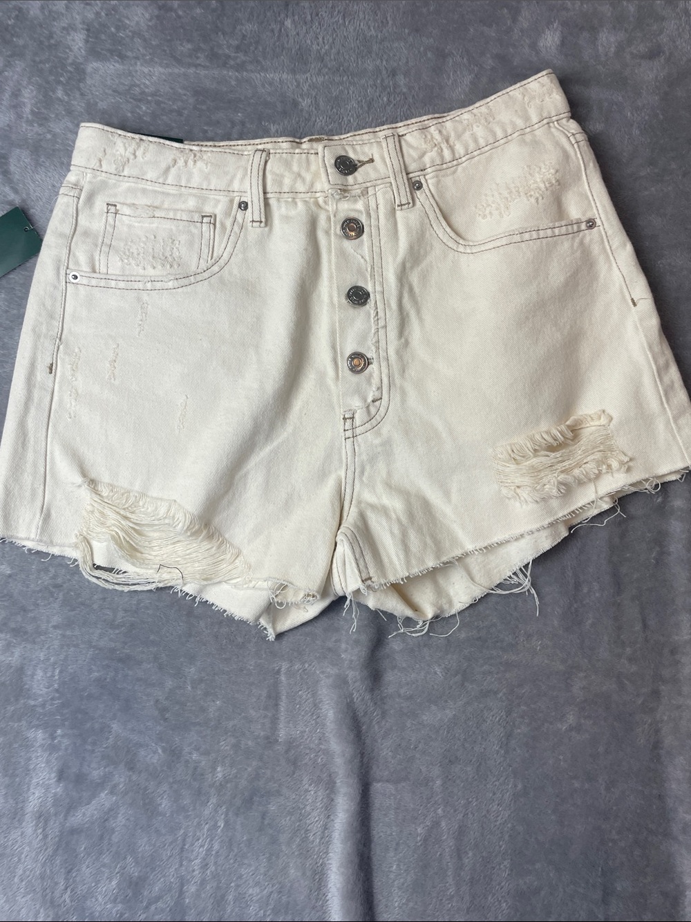 wild fable Cream Denim Distressed High-Rise Jean Shorts 8/29